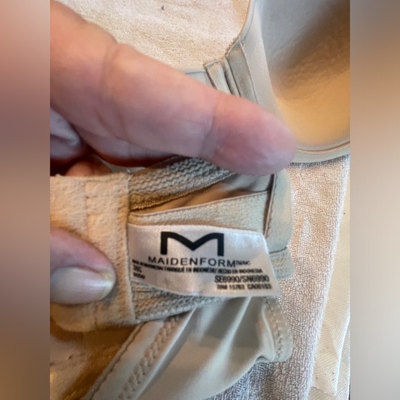 NWOT - MAIDEN FORM STRAPLESS BRA - Picture 2 of 2